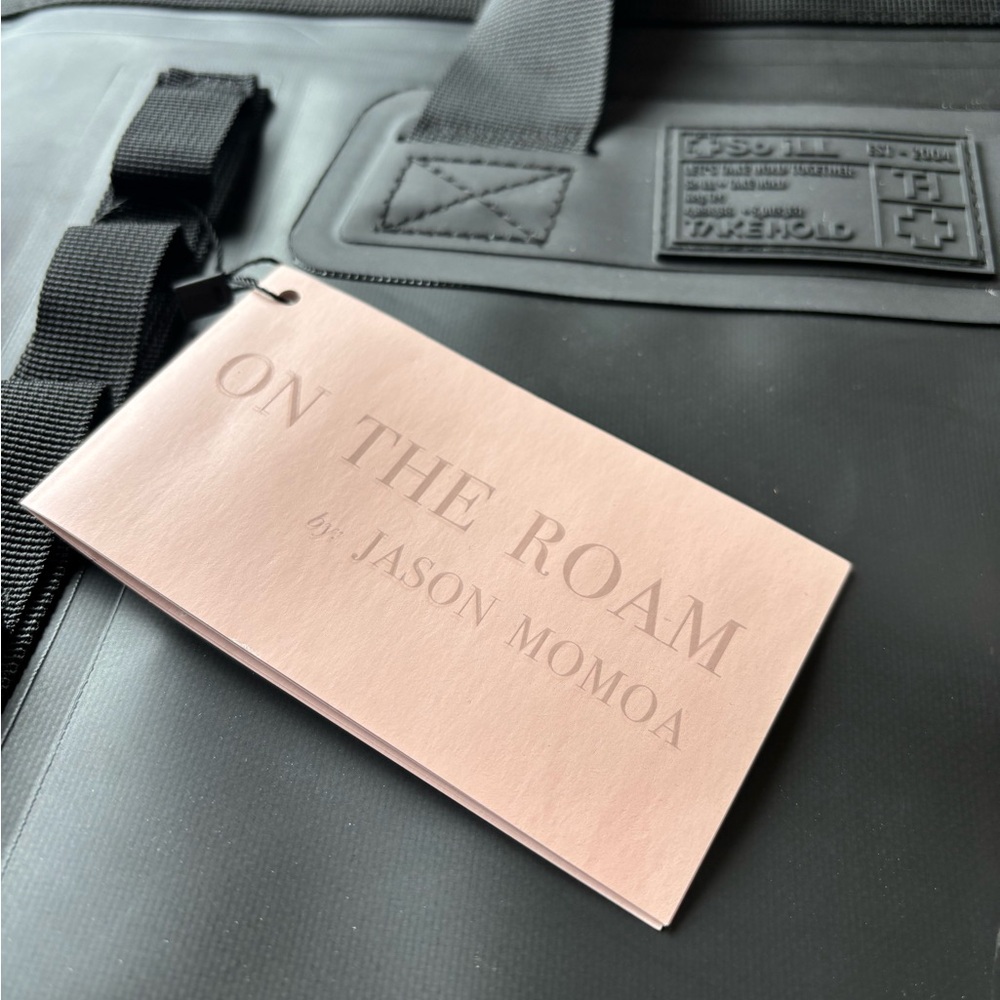 Jason Momoa On The Roam Black Men's Dirt Bag - Picture 3 of 15